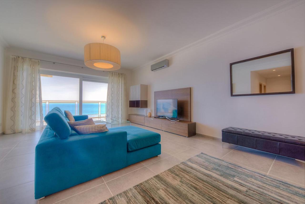 Seafront Luxury Apartment With Pool Слима Екстериор снимка
