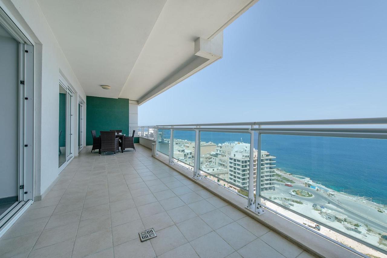 Seafront Luxury Apartment With Pool Слима Екстериор снимка